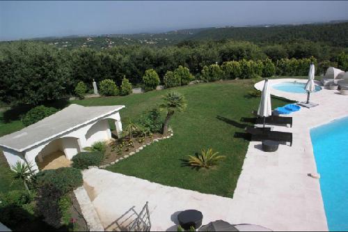 villa with a pool for filming in nice